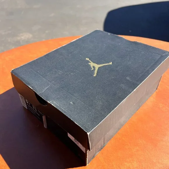 Nike Air Jordan 11 Retro Low BG Emerald White Sneakers 528896-145 Size 5Y - Picture 2 of 12